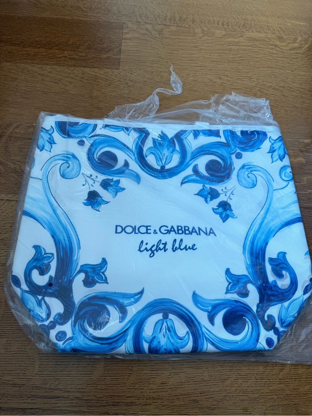 Dolce & Gabbana Great for beach Cooler tote bag New